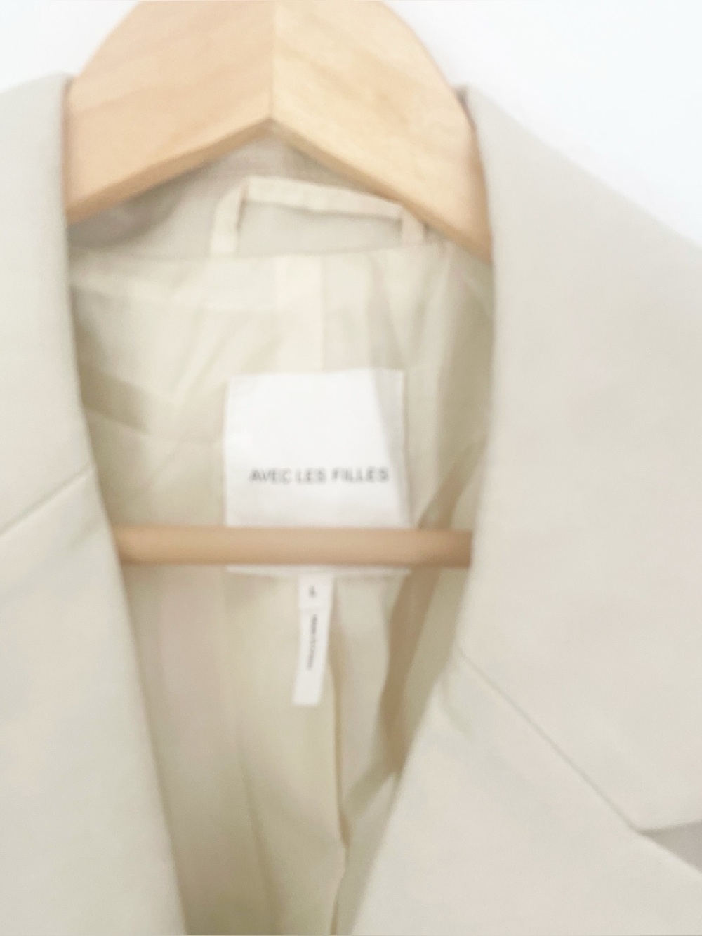 Avec Les Filles light cream cropped double-breasted blazer size large - Picture 2 of 5